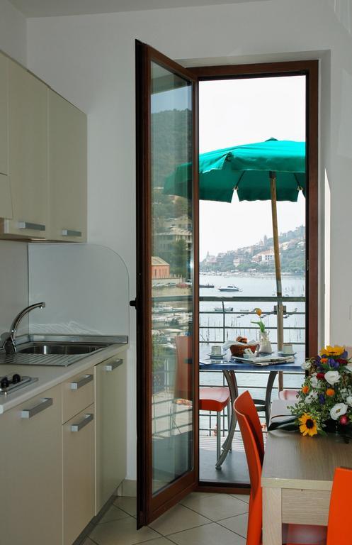 Hotel Residence Le Terrazze Porto Venere Room photo