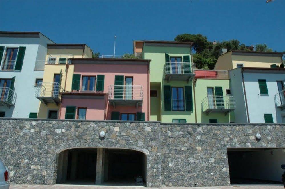 Hotel Residence Le Terrazze Porto Venere Exterior photo
